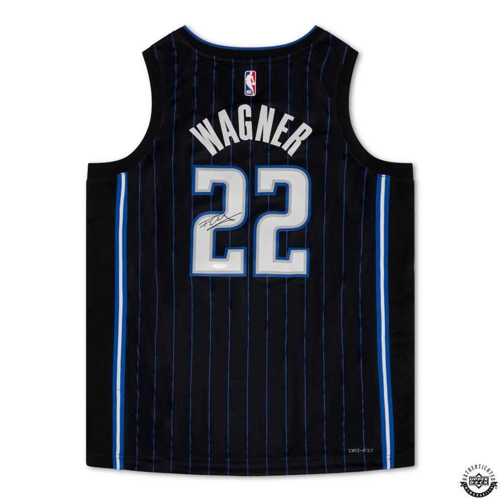 Lebron james back in black jersey deals