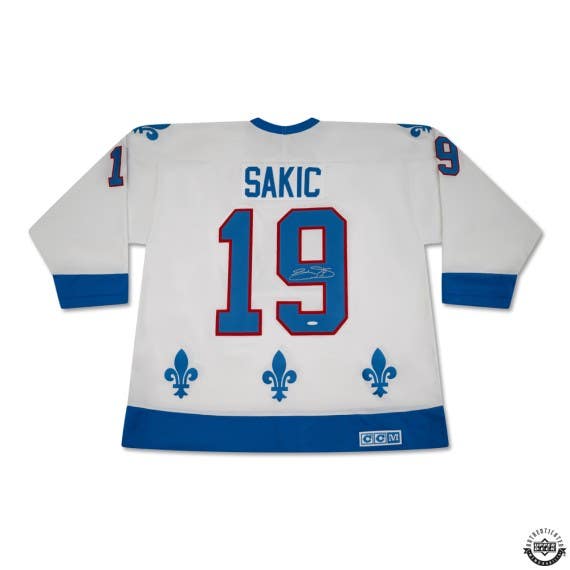 Joe sakic signed jersey online